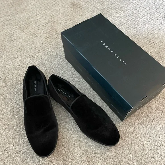 PERRY ELLIS VELVET LOAFERS Velvet Loafers – Perry Ellis main image 3